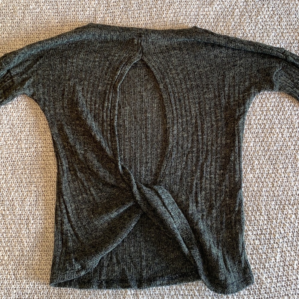 Backless LA Hearts sweater